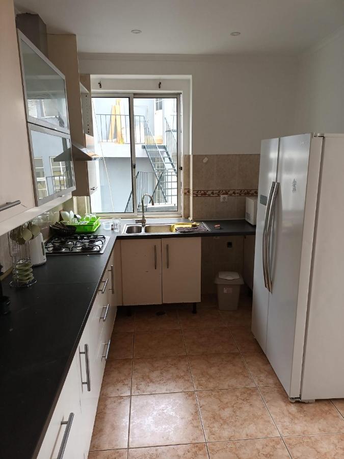 ליסבון Low Cost Desterro Apartments מראה חיצוני תמונה