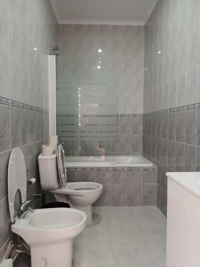 ליסבון Low Cost Desterro Apartments מראה חיצוני תמונה
